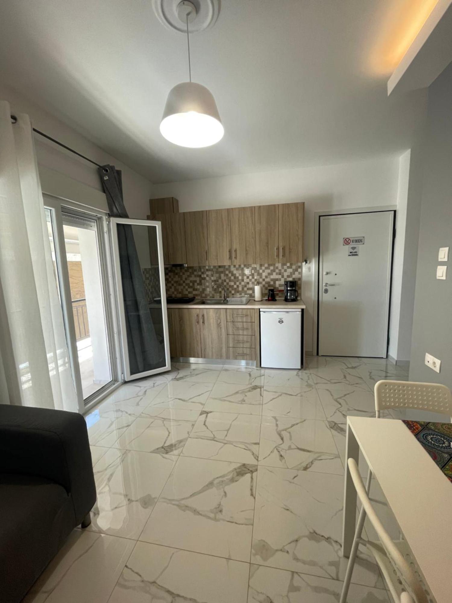 Antonis Apartment Паралия-Дионисиу Номер фото